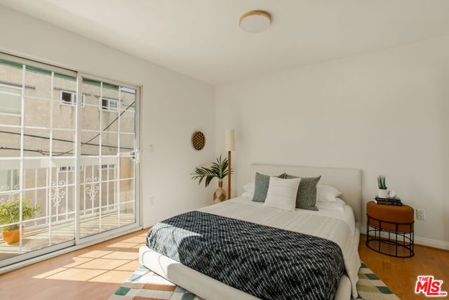 1201 Viola Avenue 113, Glendale, CA 91202