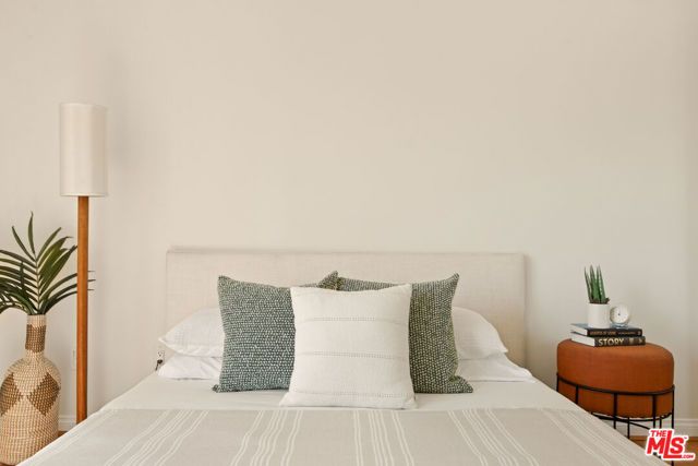 1201 Viola Avenue 113, Glendale, CA 91202