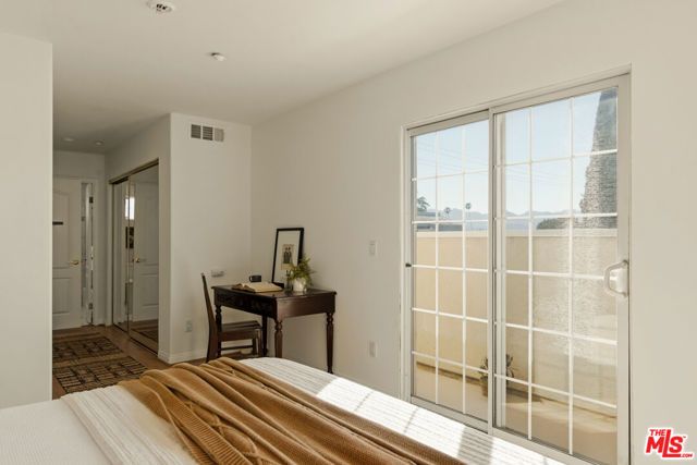 1201 Viola Avenue 113, Glendale, CA 91202