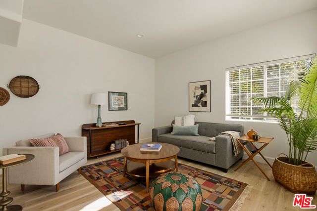 1201 Viola Avenue 113, Glendale, CA 91202