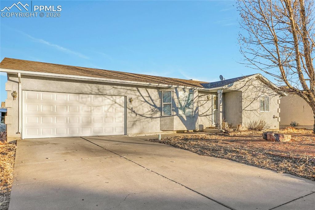 864 S Kline Drive, Pueblo West, CO 81007 — exterior