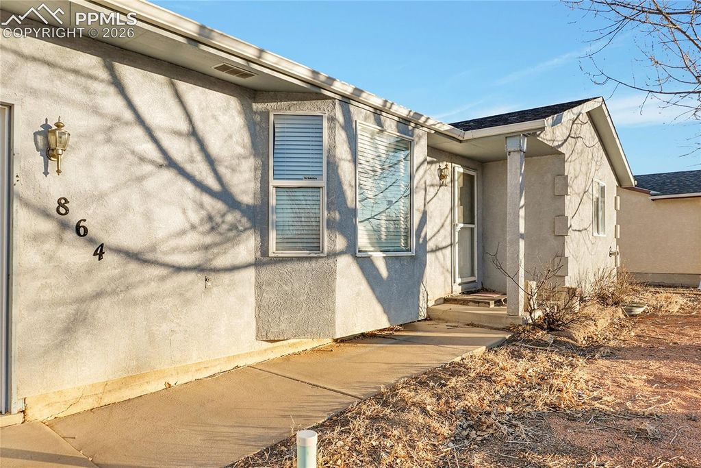 864 S Kline Drive, Pueblo West, CO 81007 — photo 2