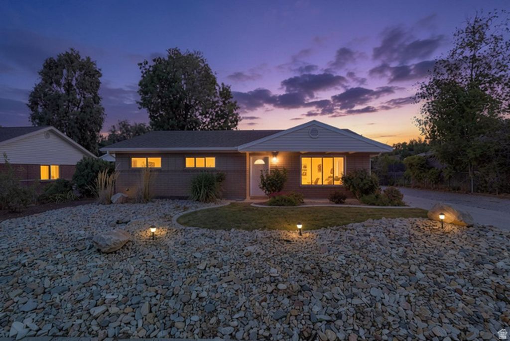 2173 E 6675 S, Cottonwood Heights, UT 84121 — photo 2