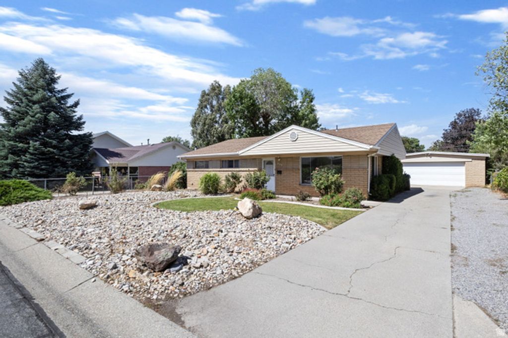 2173 E 6675 S, Cottonwood Heights, UT 84121 — photo 3