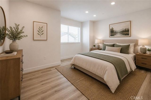 14662 W Sara Lane, Panorama City, CA 91402