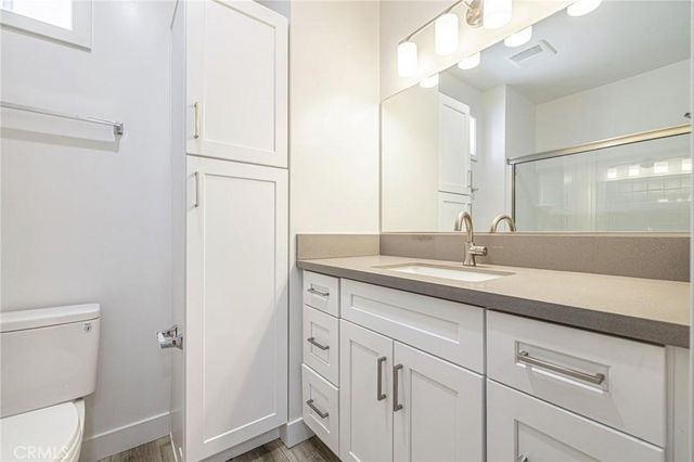 14662 W Sara Lane, Panorama City, CA 91402