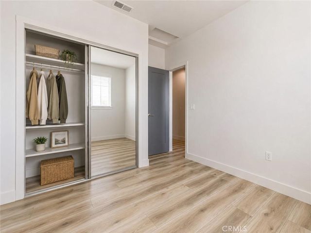 14662 W Sara Lane, Panorama City, CA 91402