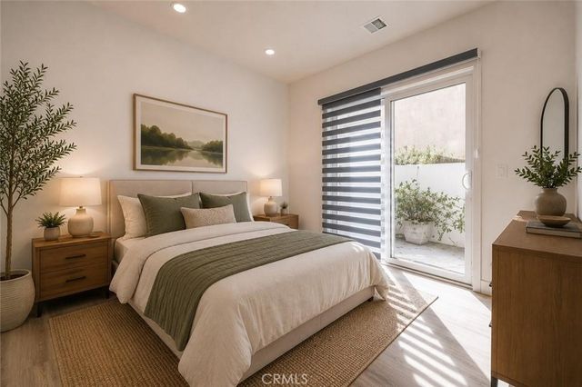 14662 W Sara Lane, Panorama City, CA 91402