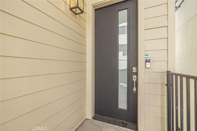 14662 W Sara Lane, Panorama City, CA 91402