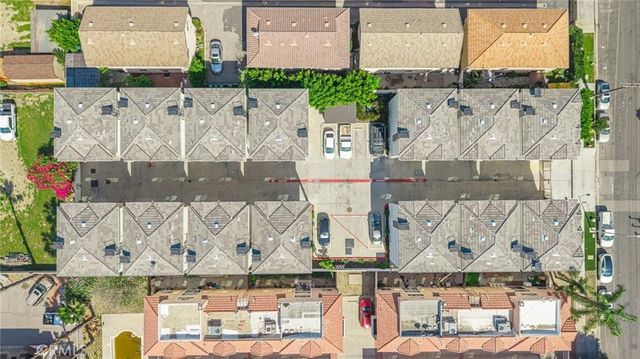 14662 W Sara Lane, Panorama City, CA 91402
