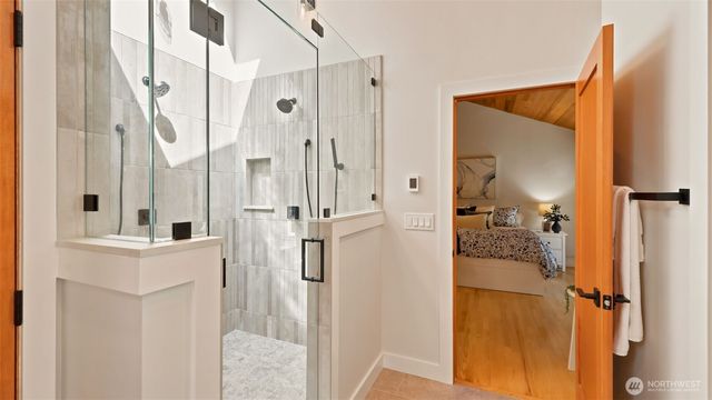 15510 NE 160th Street, Woodinville, WA 98072