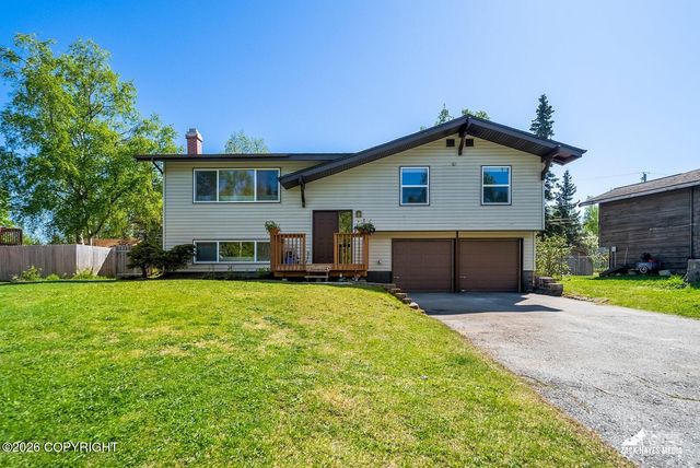 2810 Gillam Circle, Anchorage, AK 99517