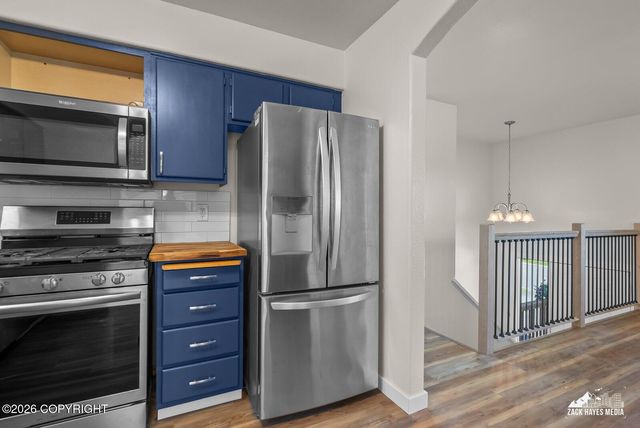 2810 Gillam Circle, Anchorage, AK 99517