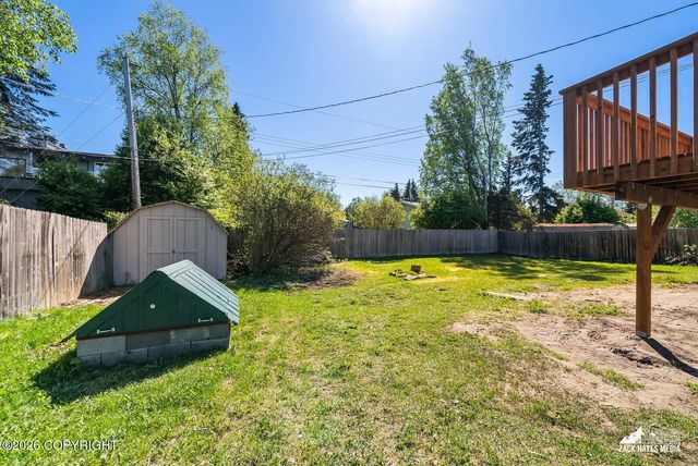2810 Gillam Circle, Anchorage, AK 99517