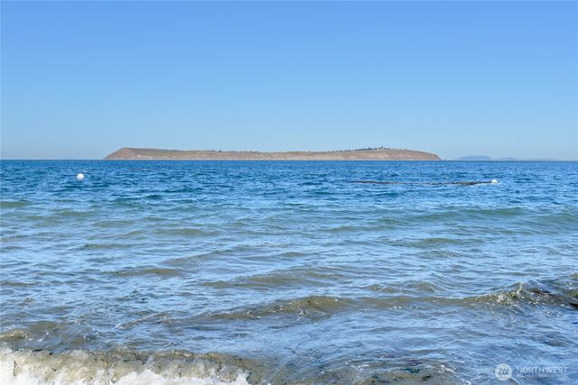 190 Diamond Shore Lane, Sequim, WA 98382