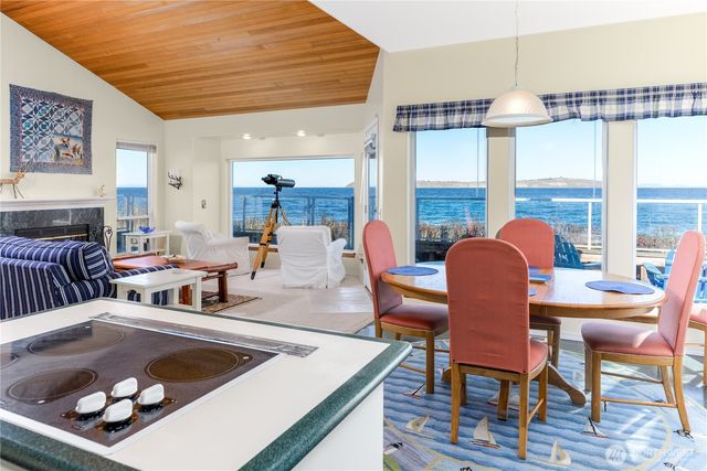 190 Diamond Shore Lane, Sequim, WA 98382