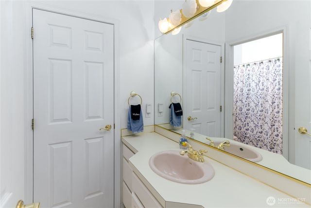 190 Diamond Shore Lane, Sequim, WA 98382