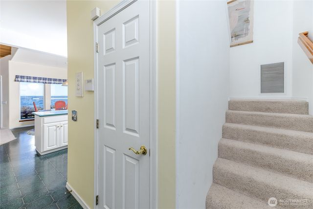 190 Diamond Shore Lane, Sequim, WA 98382