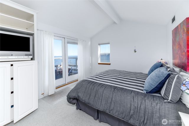 190 Diamond Shore Lane, Sequim, WA 98382