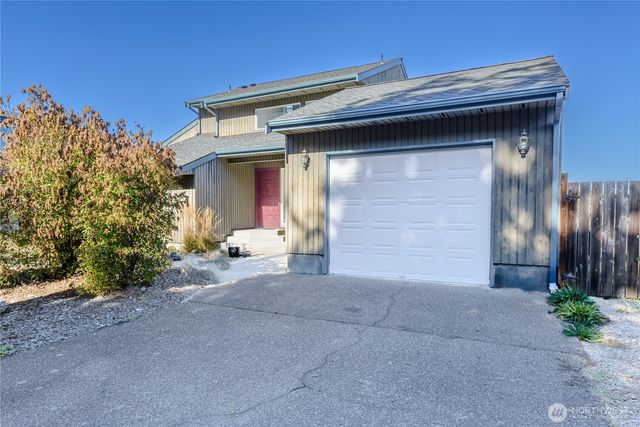 190 Diamond Shore Lane, Sequim, WA 98382