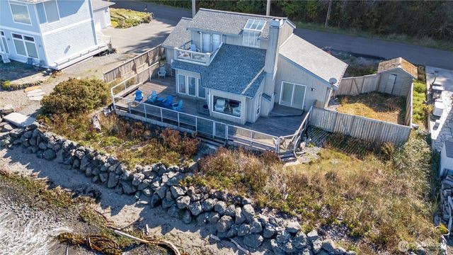 190 Diamond Shore Lane, Sequim, WA 98382