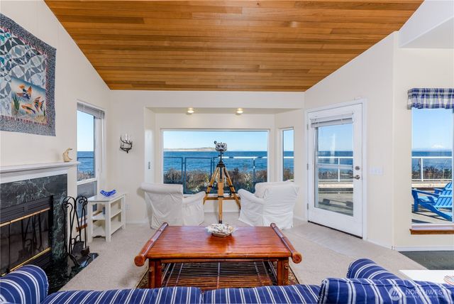 190 Diamond Shore Lane, Sequim, WA 98382