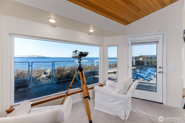 190 Diamond Shore Lane, Sequim, WA 98382