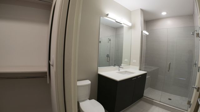 229 Park Avenue 208, Clarendon Hills, IL 60514