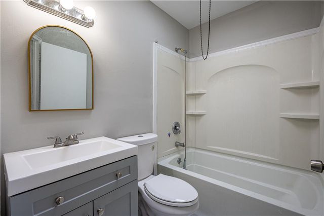 724 North Lacrosse Street, Allentown City, PA 18109