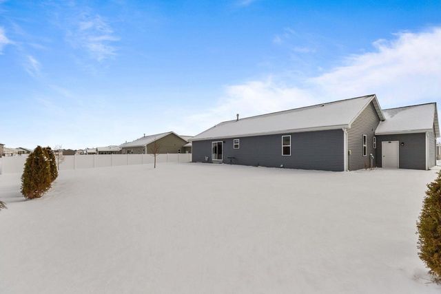 1920 WHITE DOVE LANE, Kaukauna, WI 54130