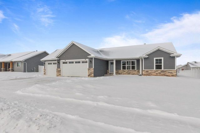1920 WHITE DOVE LANE, Kaukauna, WI 54130