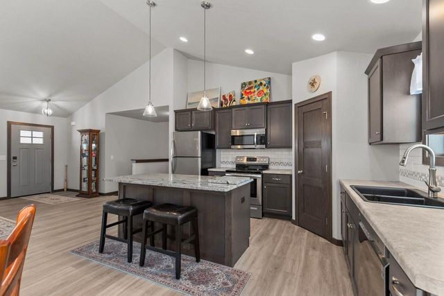 1920 WHITE DOVE LANE, Kaukauna, WI 54130