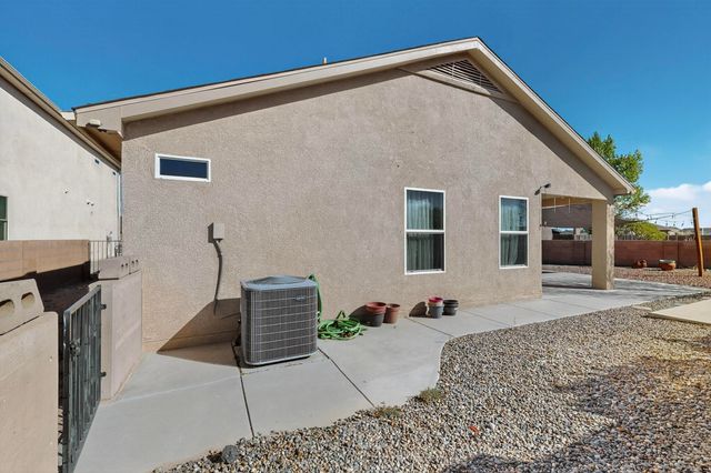 3705 Lucid Meadows Drive NE, Rio Rancho, NM 87144