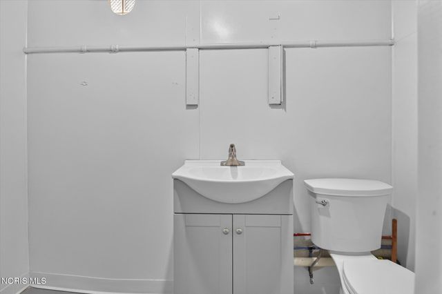 1447 Craigwood Road, Toledo, OH 43612
