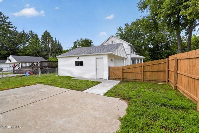 1447 Craigwood Road, Toledo, OH 43612