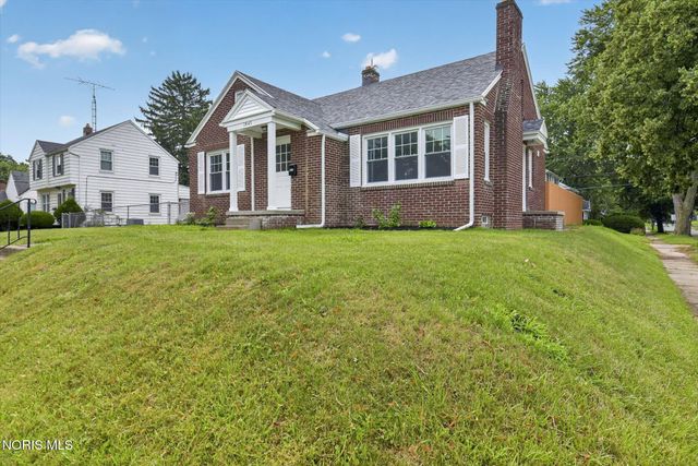 1447 Craigwood Road, Toledo, OH 43612