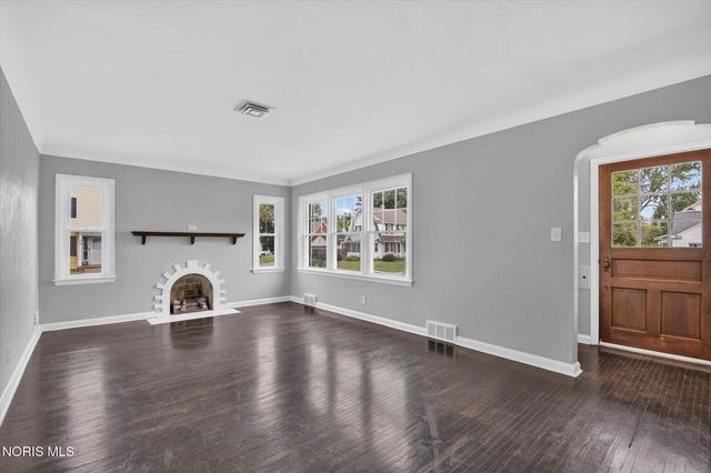 1447 Craigwood Road, Toledo, OH 43612