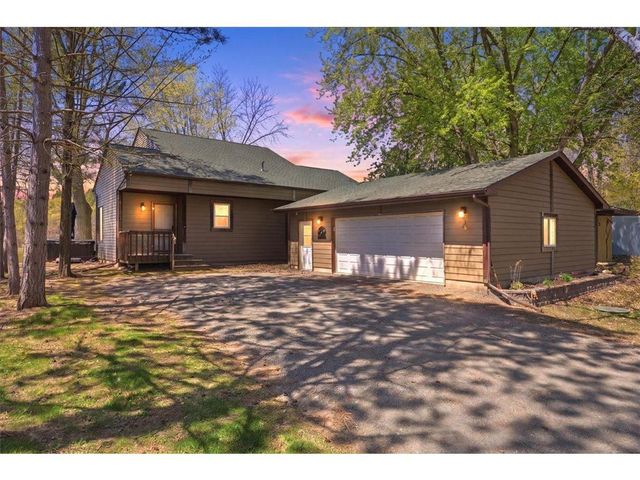 2184 Island Drive, Somerset, WI 54025
