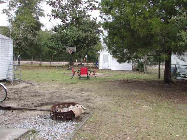 64 W Live Oak Avenue, Defuniak Springs, FL 32435