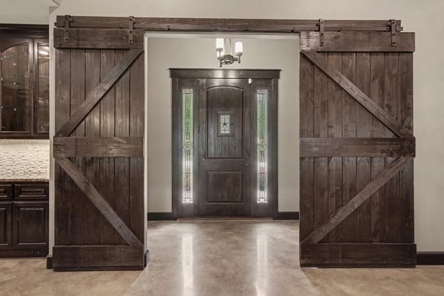 184 Bridgepoint, Onalaska, TX 77360