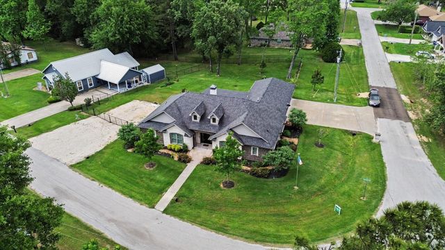184 Bridgepoint, Onalaska, TX 77360