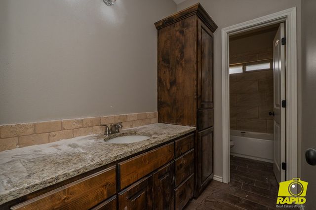 9585 Grey Wolf Lane, San Angelo, TX 76901