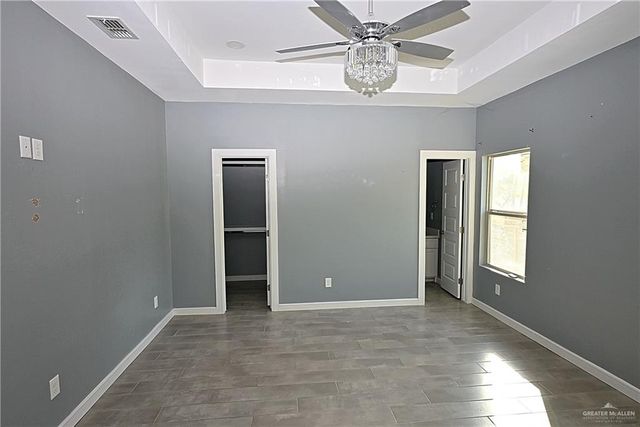 513 N Kika De La Garza Boulevard, La Joya, TX 78560