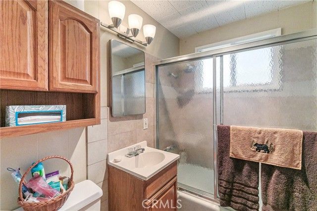 748 Lake, Lake Arrowhead, CA 92352