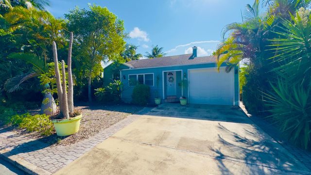 715 N PALMWAY, Lake Worth Beach, FL 33460