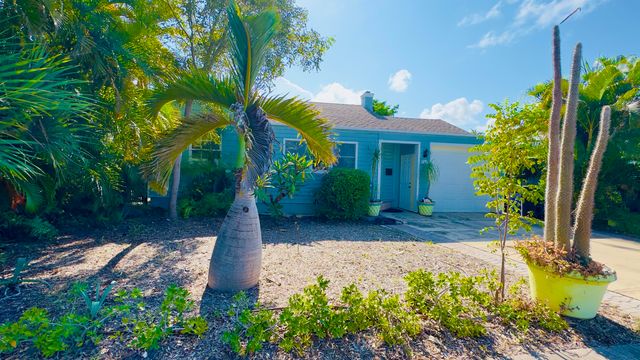 715 N PALMWAY, Lake Worth Beach, FL 33460
