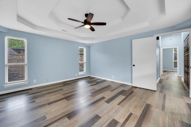 102 Chapman Circle, Waxahachie, TX 75165