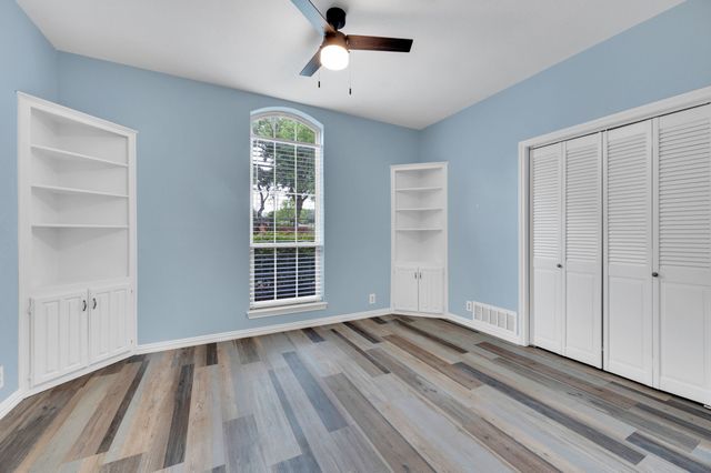 102 Chapman Circle, Waxahachie, TX 75165