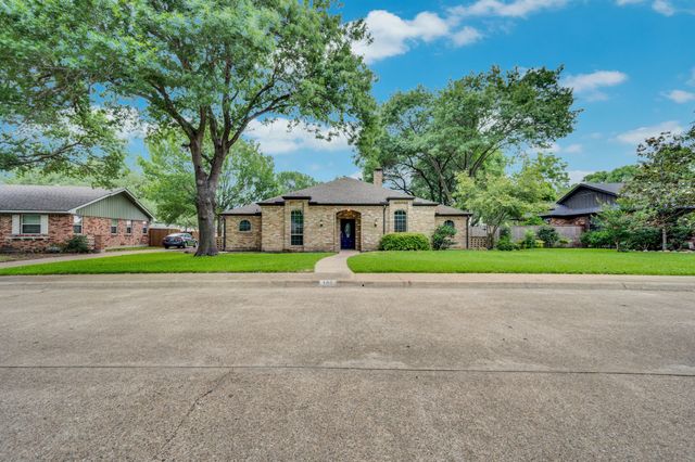 102 Chapman Circle, Waxahachie, TX 75165