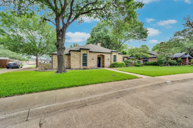 102 Chapman Circle, Waxahachie, TX 75165